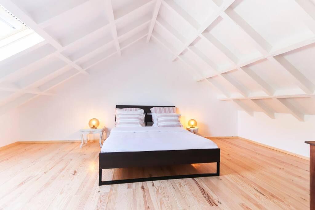 Caparica Beach Villa Trafaria ภายนอก รูปภาพ