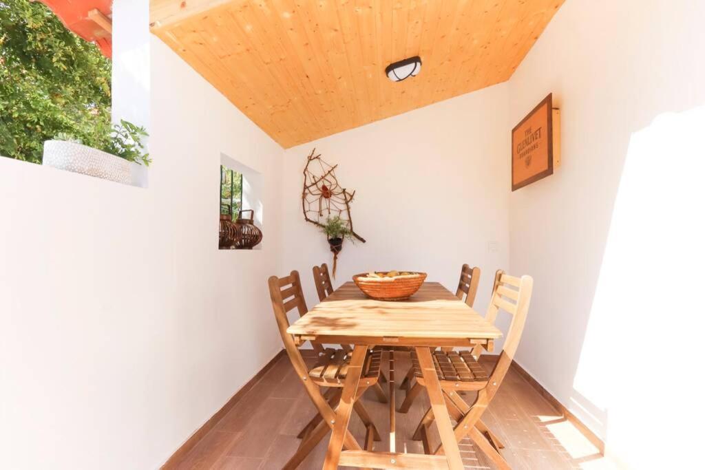 Caparica Beach Villa Trafaria ภายนอก รูปภาพ